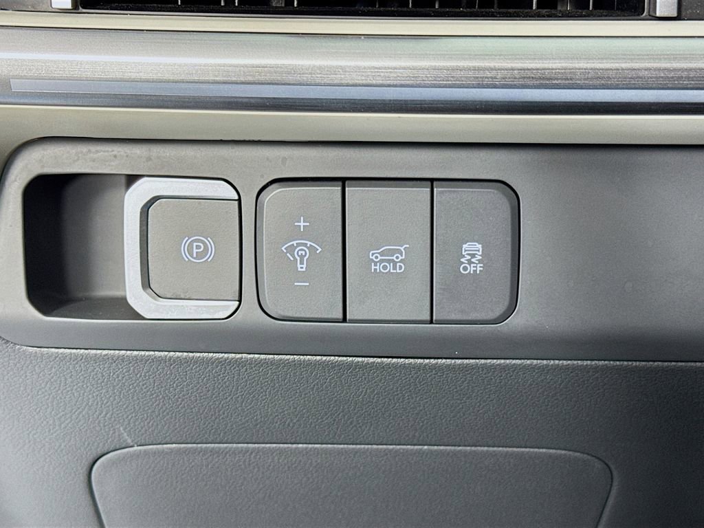 Used 2025 Hyundai Santa Fe Calligraphy image 11