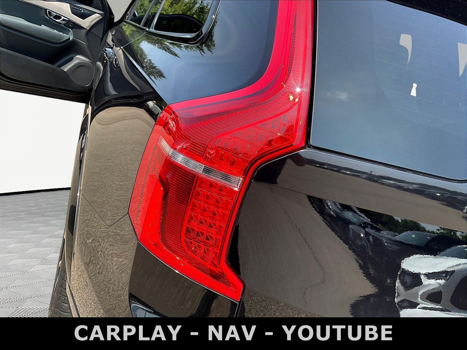 Used 2023 Volvo XC90 T8 Ultimate AWD/4WD image 23