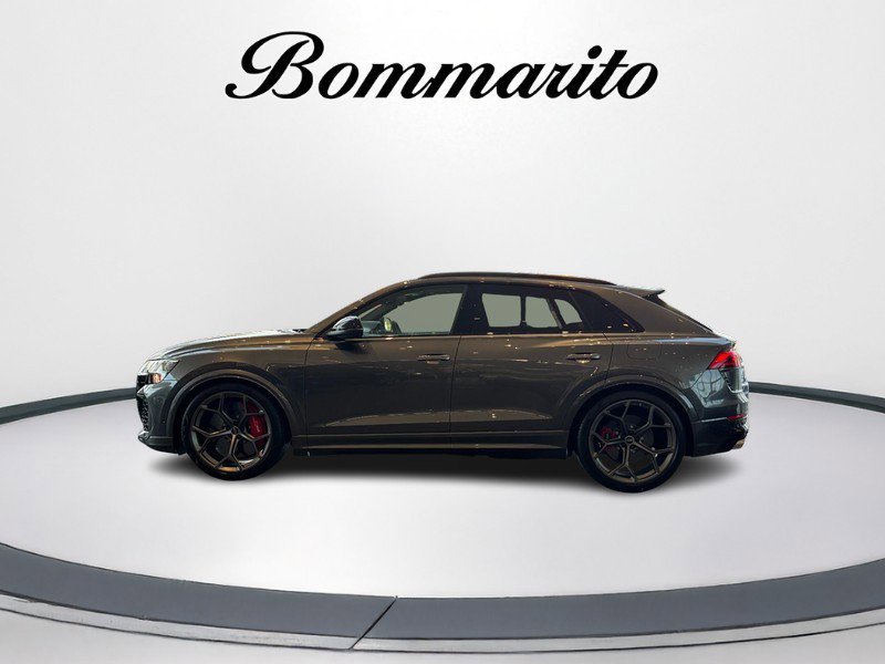 New 2025 Audi RS Q8 performance image 2