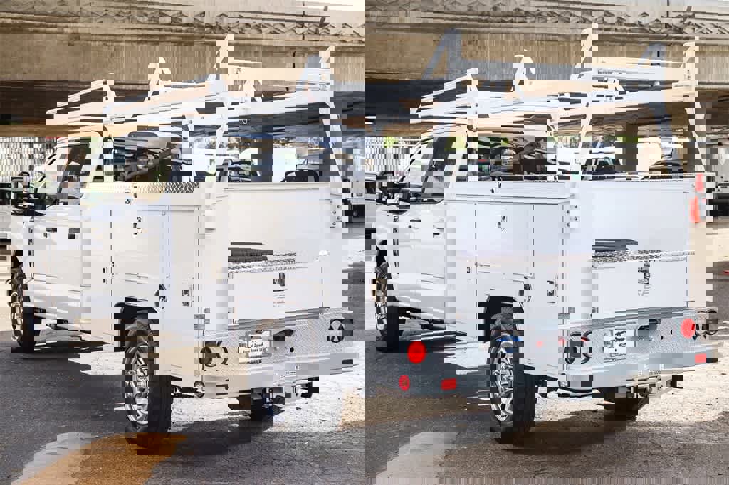 New 2026 Ford F350 XL w/ XL Chrome Package image 9