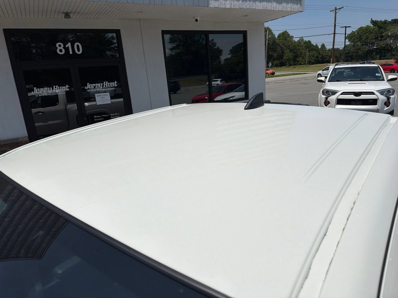 Used 2024 Nissan Frontier S w/ Technology Package RWD image 13