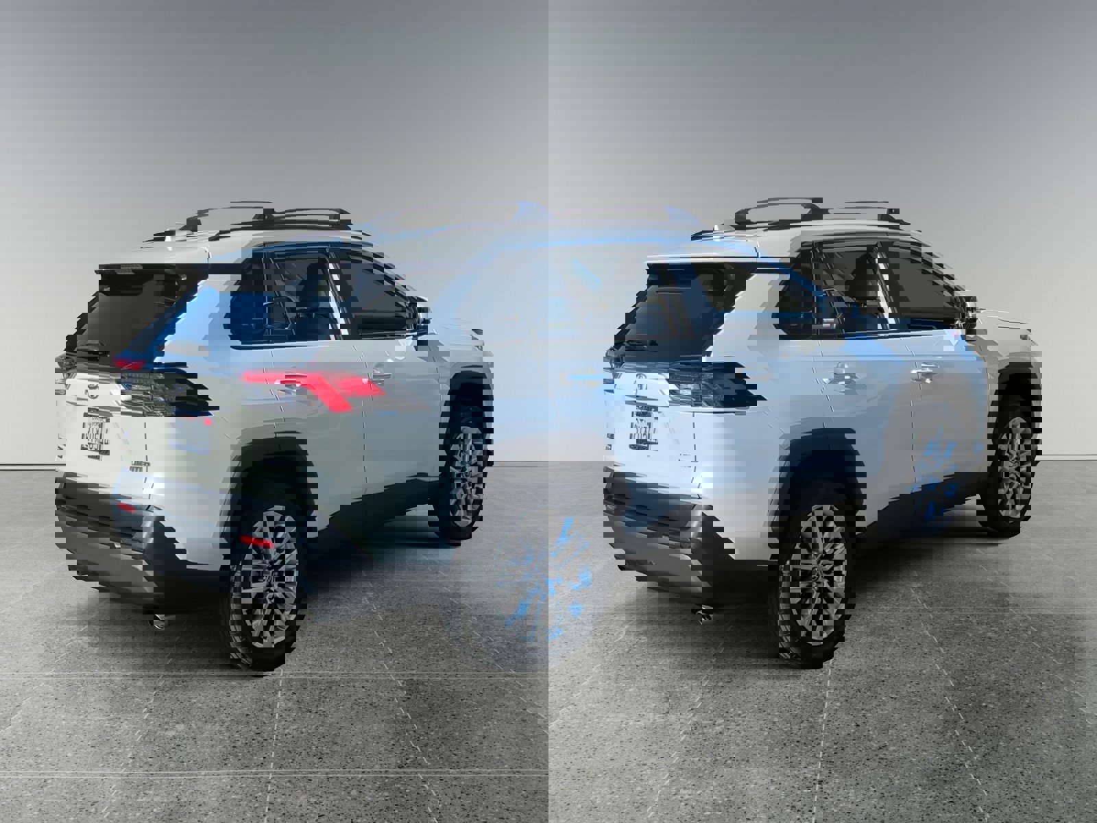 Used 2021 Toyota RAV4 Limited image 5