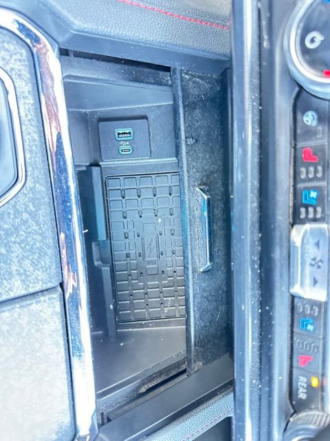 Used 2023 Ford Expedition Limited AWD/4WD image 22