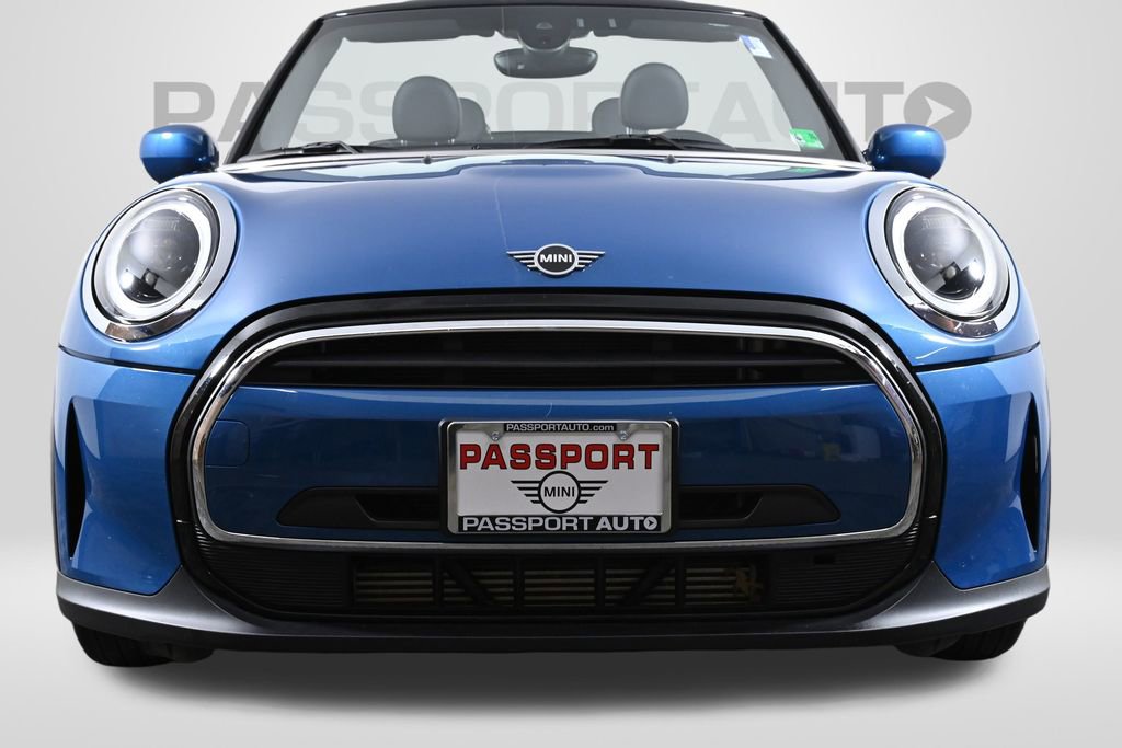 Certified 2024 MINI Cooper image 2