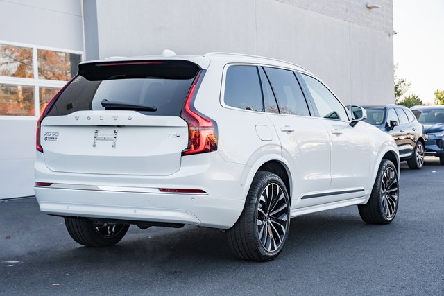 Certified 2025 Volvo XC90 T8 Plus w/ Protection Package Premier image 4