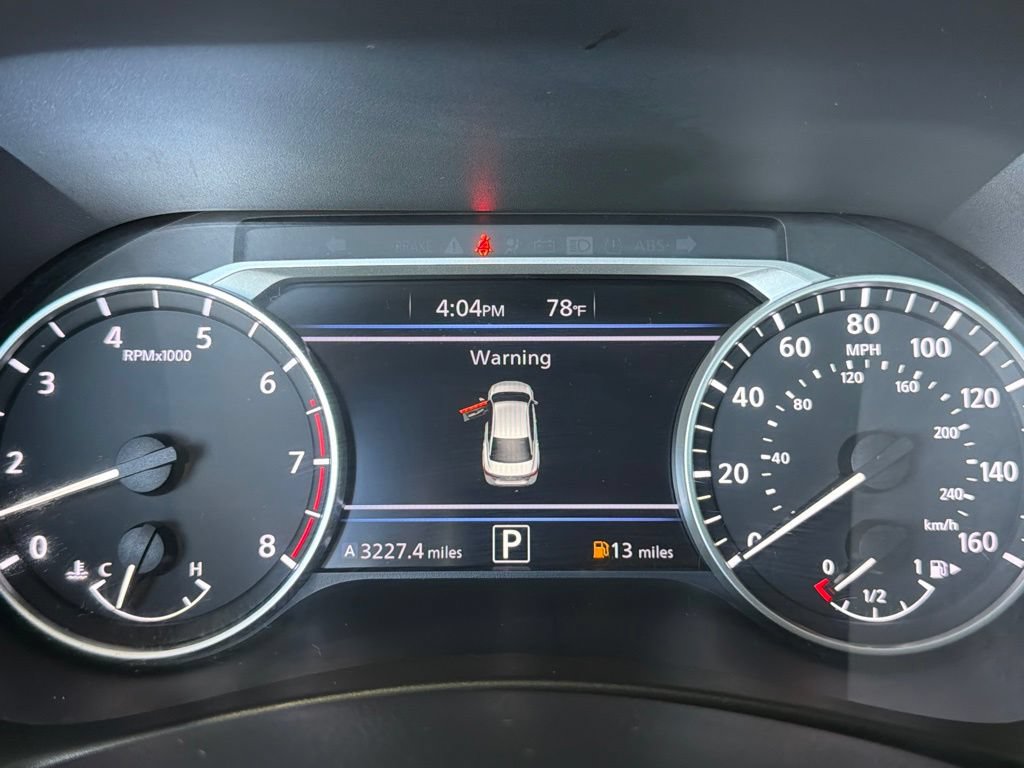 Used 2025 Nissan Sentra SR FWD image 25