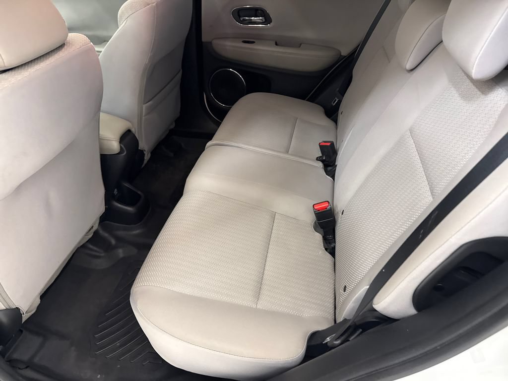 Used 2018 Honda HR-V EX image 17