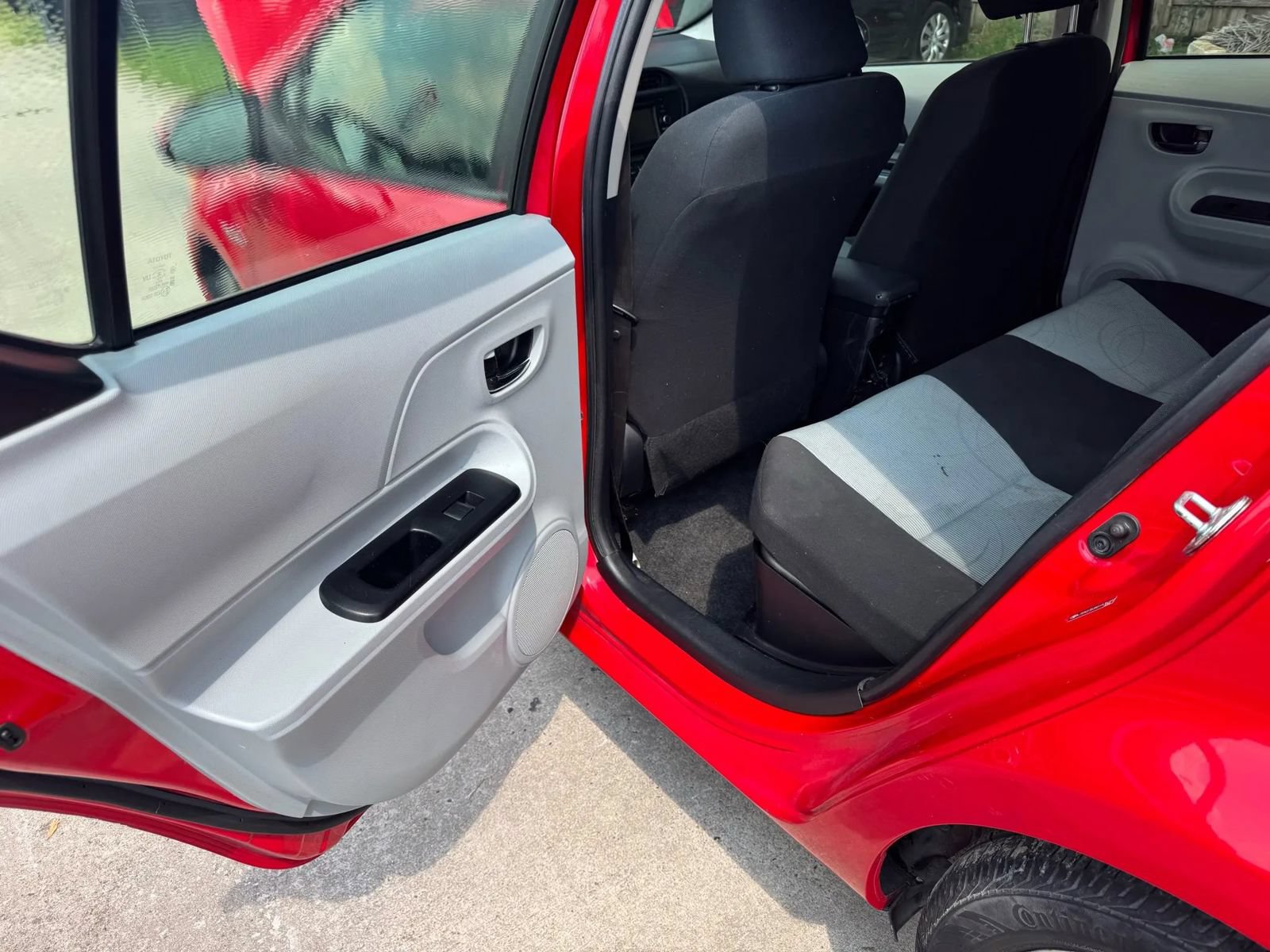 Used 2013 Toyota Prius C Three FWD image 17