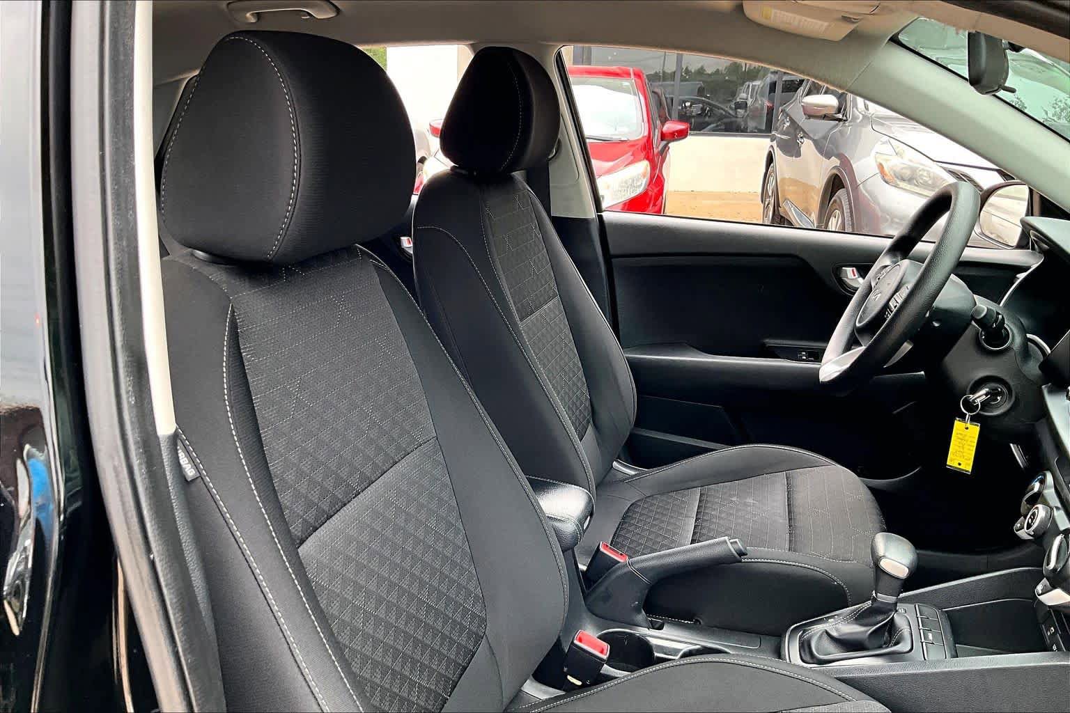 Used 2023 Kia Rio S FWD image 9