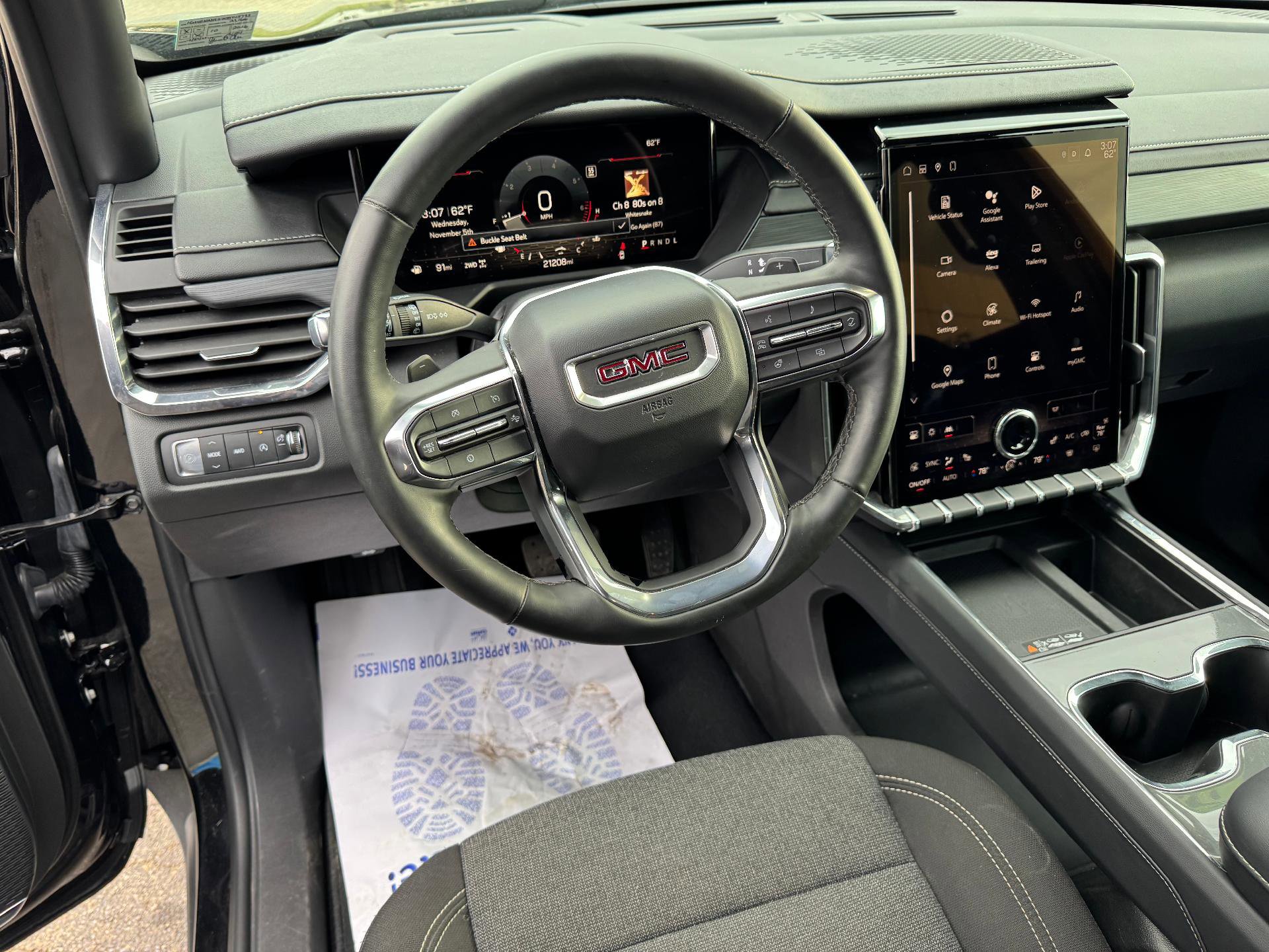 Used 2025 GMC Acadia Elevation image 21