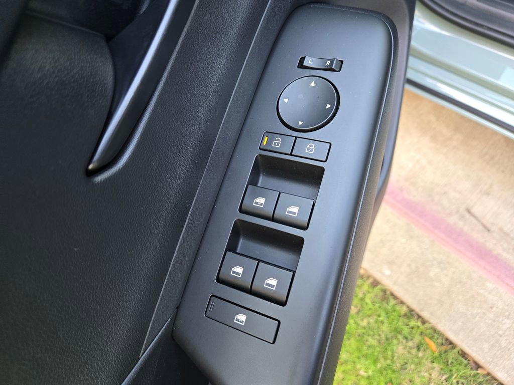 Certified 2024 Hyundai Kona SEL image 29