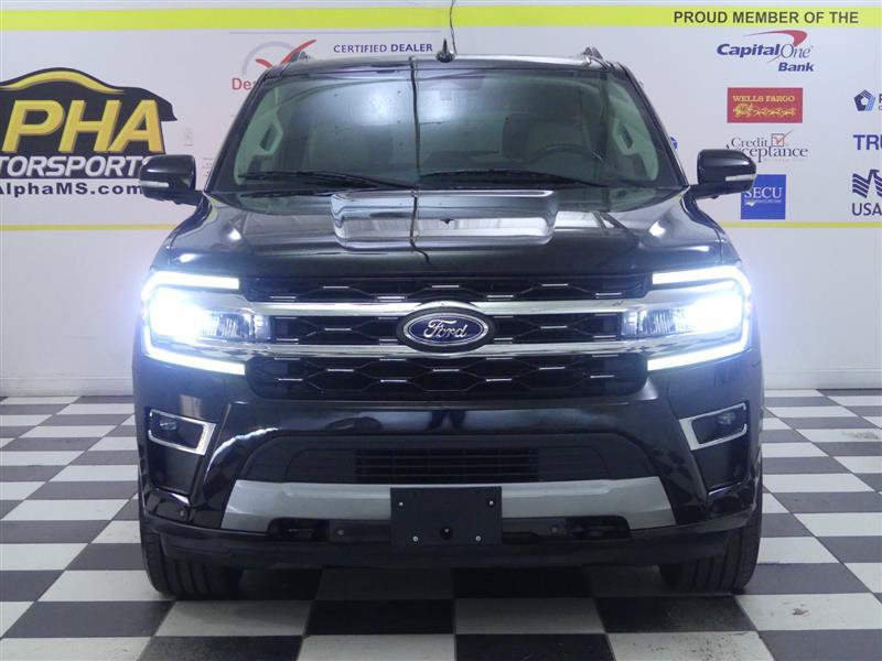 Used 2022 Ford Expedition Max Limited AWD/4WD image 2