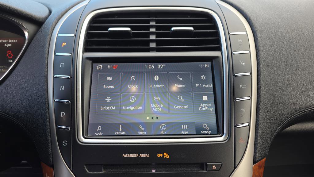 Used 2020 Lincoln Nautilus Reserve w/ Equipment Group 201A image 28