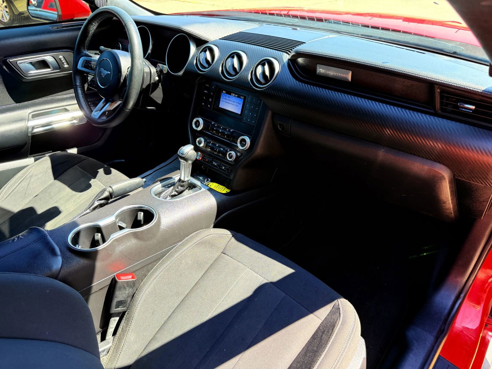 Used 2019 Ford Mustang Coupe image 39