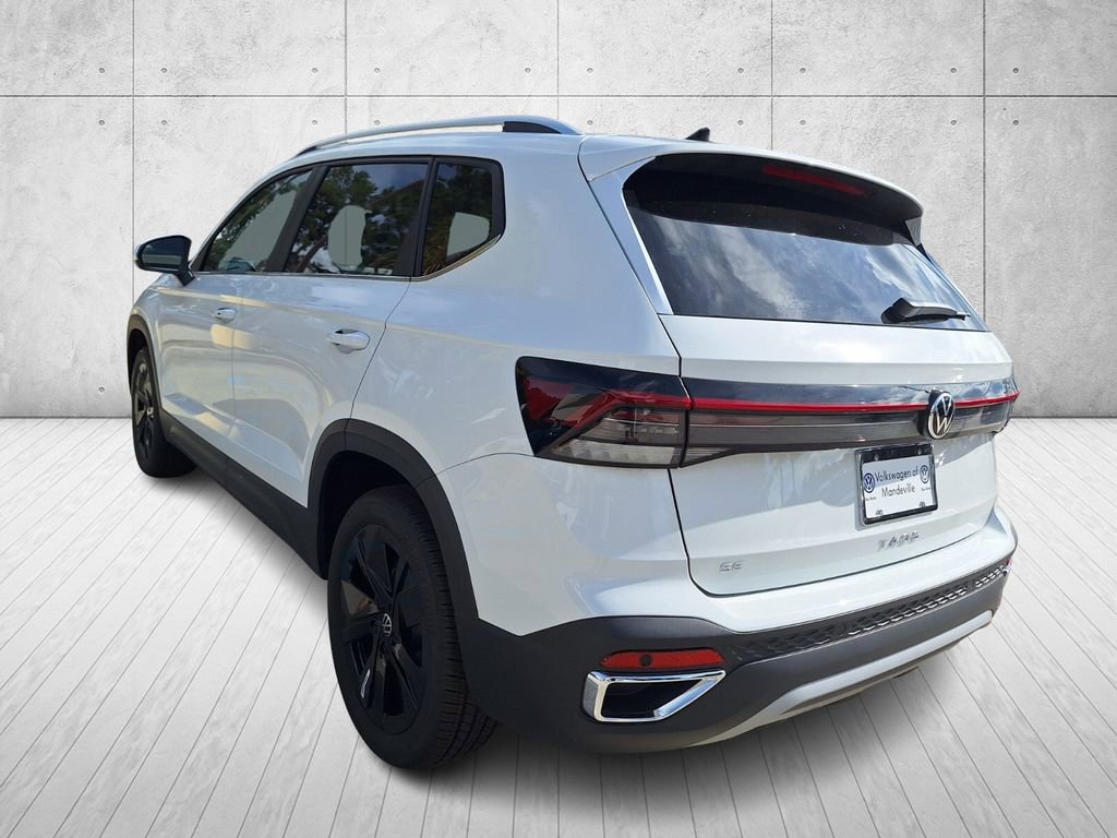 New 2025 Volkswagen Taos SE image 3