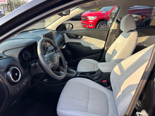 Used 2023 Hyundai Kona SEL w/ Cargo Package AWD/4WD image 6