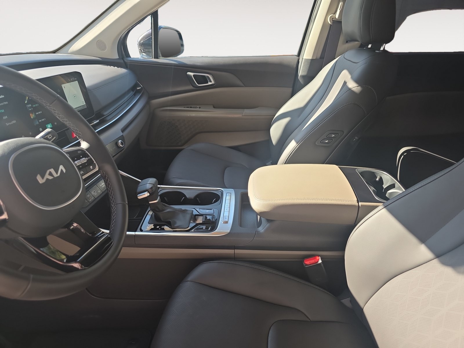 Certified 2026 Kia Carnival EX FWD image 21