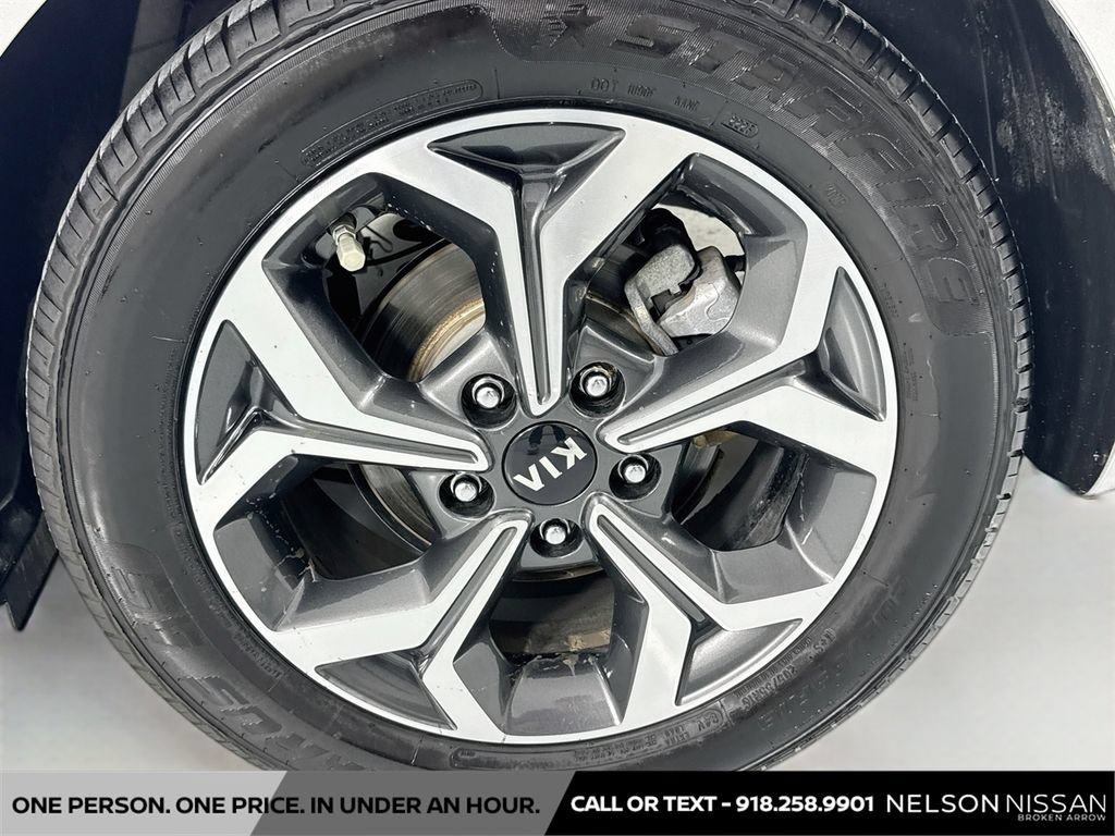 Used 2021 Kia Forte LXS FWD image 28