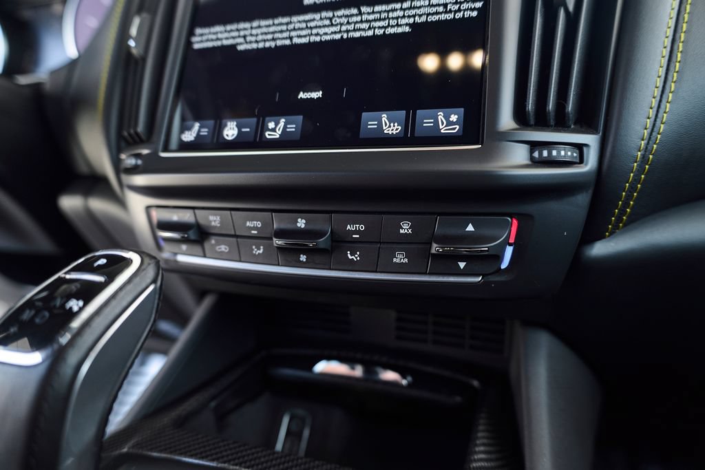 Used 2022 Maserati Levante F Tributo AWD/4WD image 32