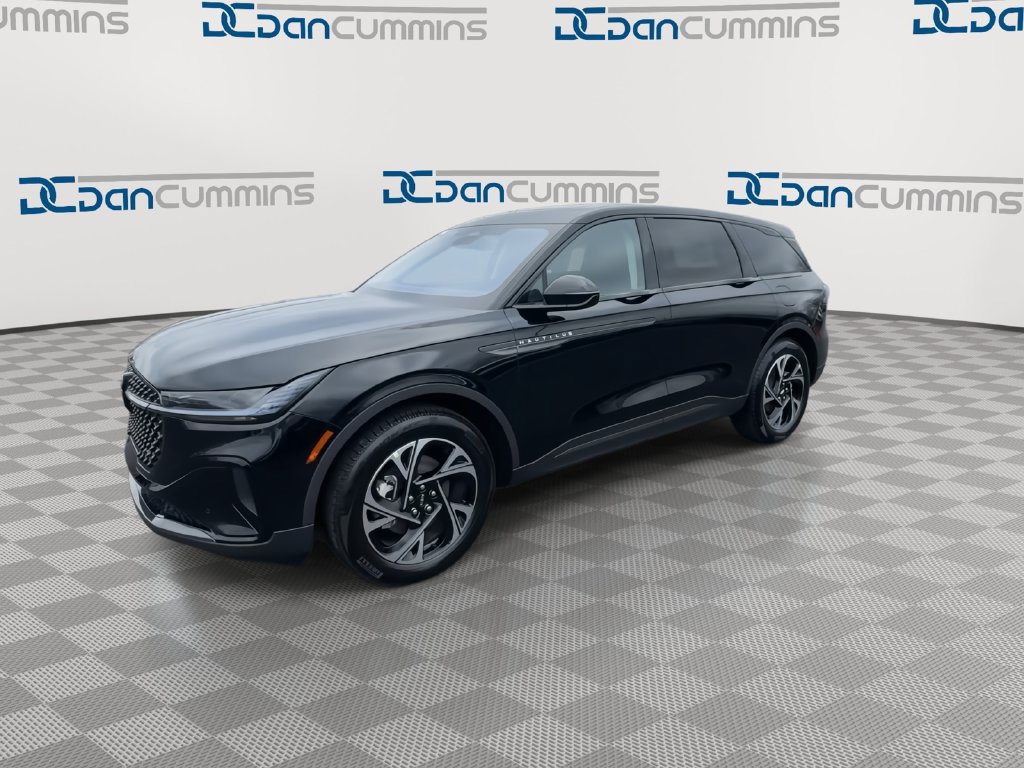 New 2026 Lincoln Nautilus Premier w/ Equipment Group 102A AWD/4WD image 4