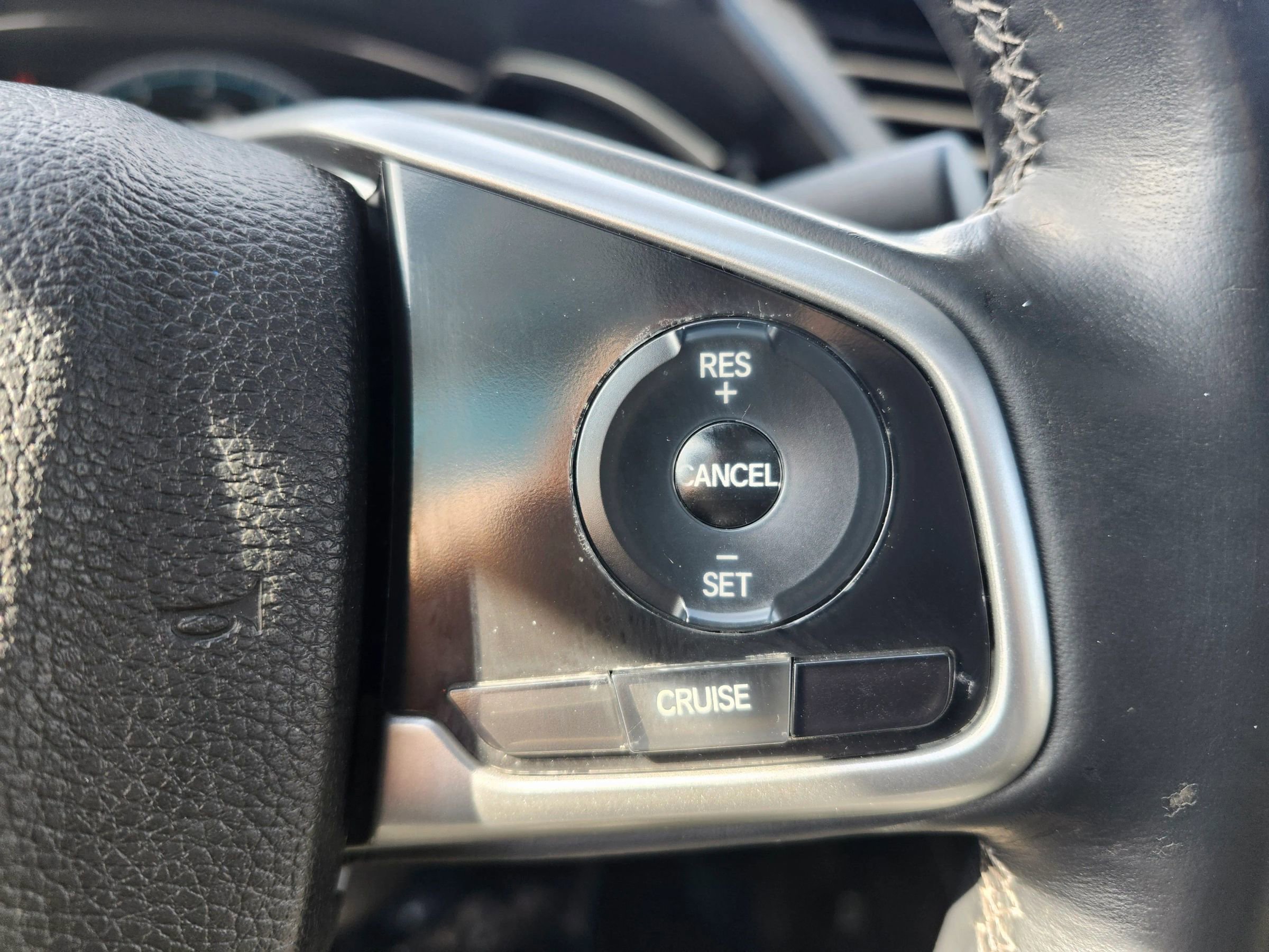 Used 2018 Honda Civic EX-L image 15