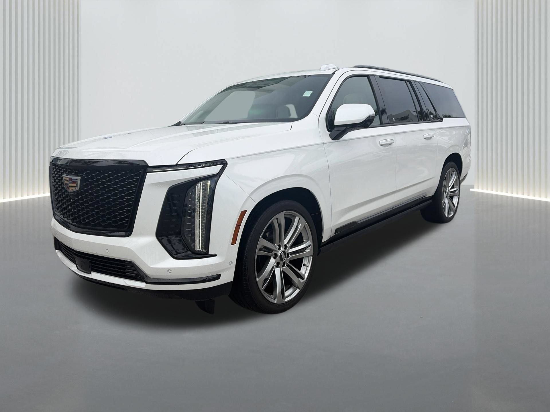 Used 2025 Cadillac Escalade ESV Sport Platinum AWD/4WD image 2