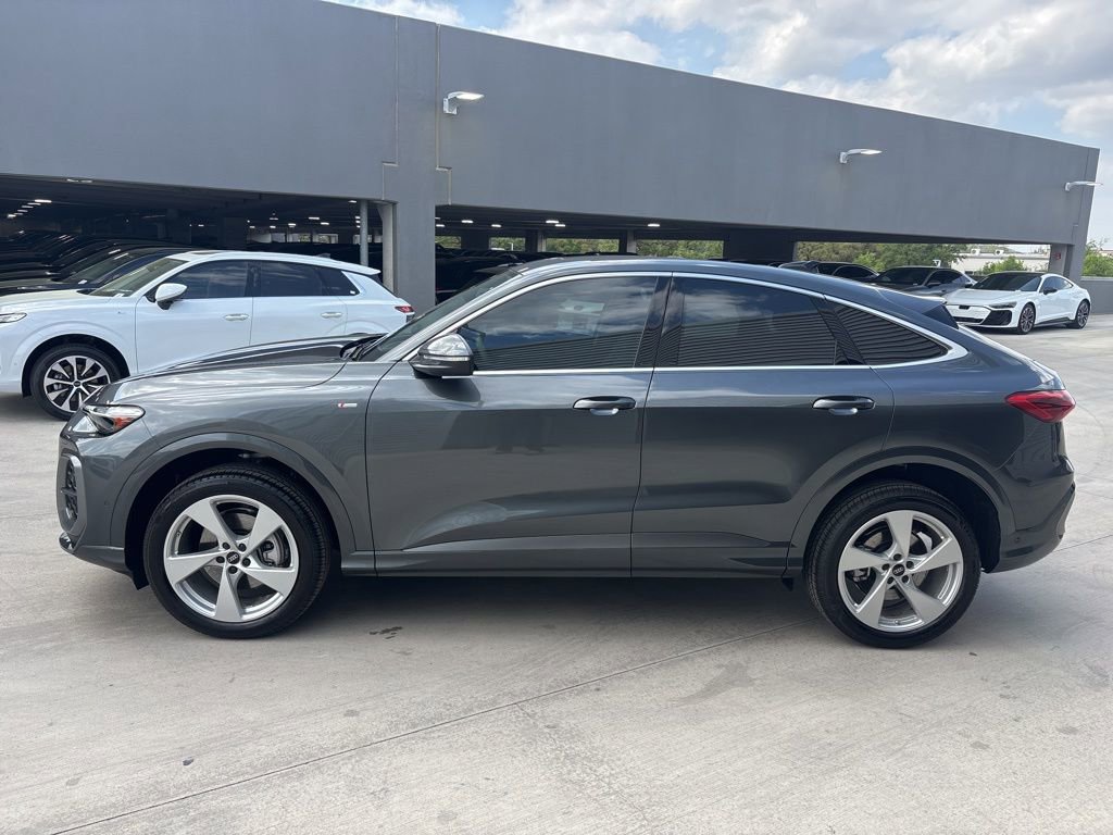 New 2025 Audi Q5 Premium Plus image 9