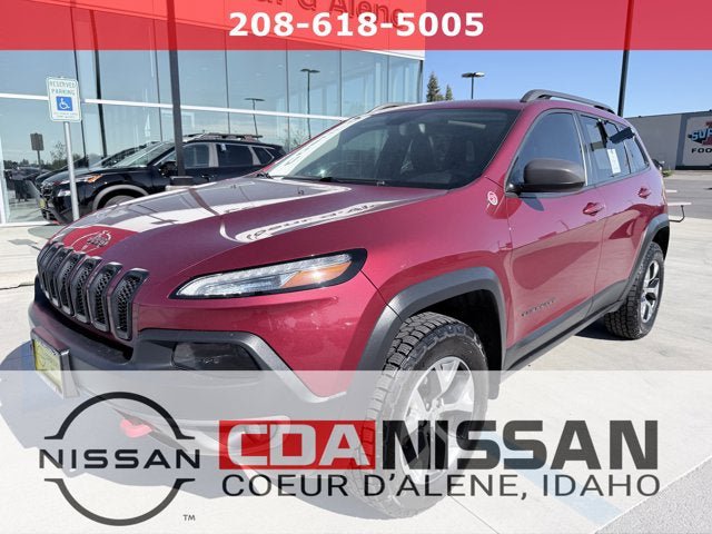 Used 2015 Jeep Cherokee Trailhawk w/ Comfort/Convenience Group AWD/4WD image 1