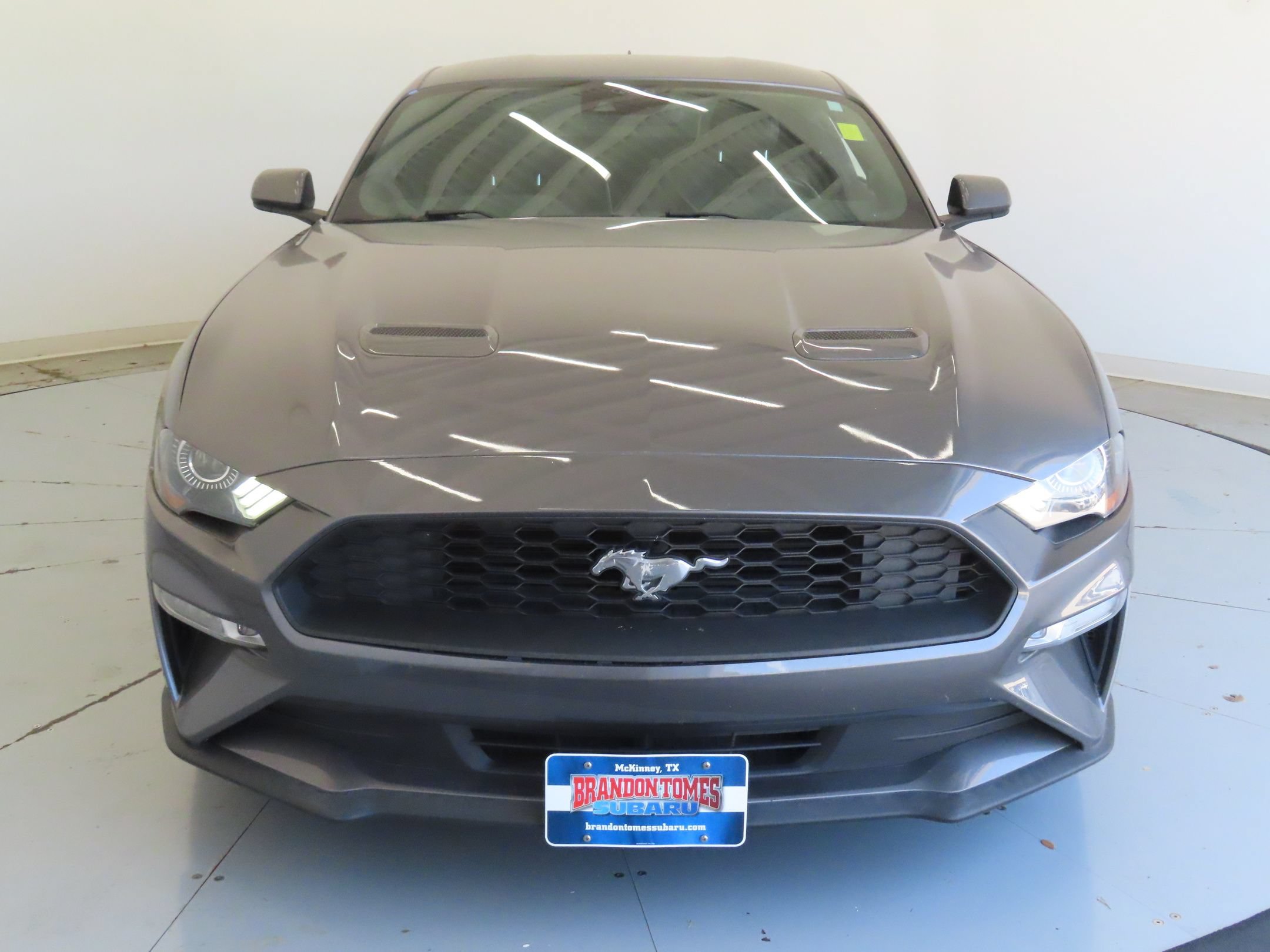 Used 2021 Ford Mustang Premium RWD image 9