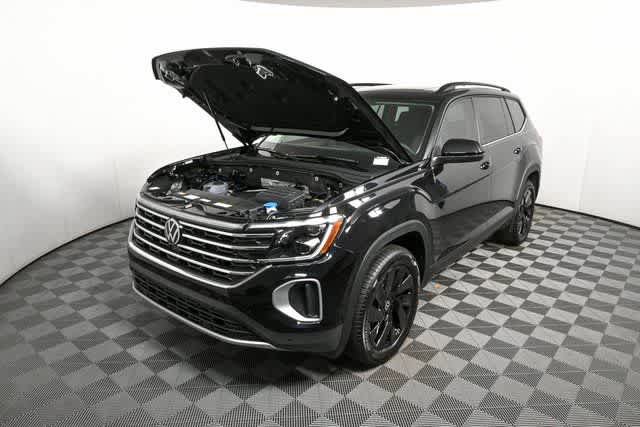 New 2026 Volkswagen Atlas SE image 32