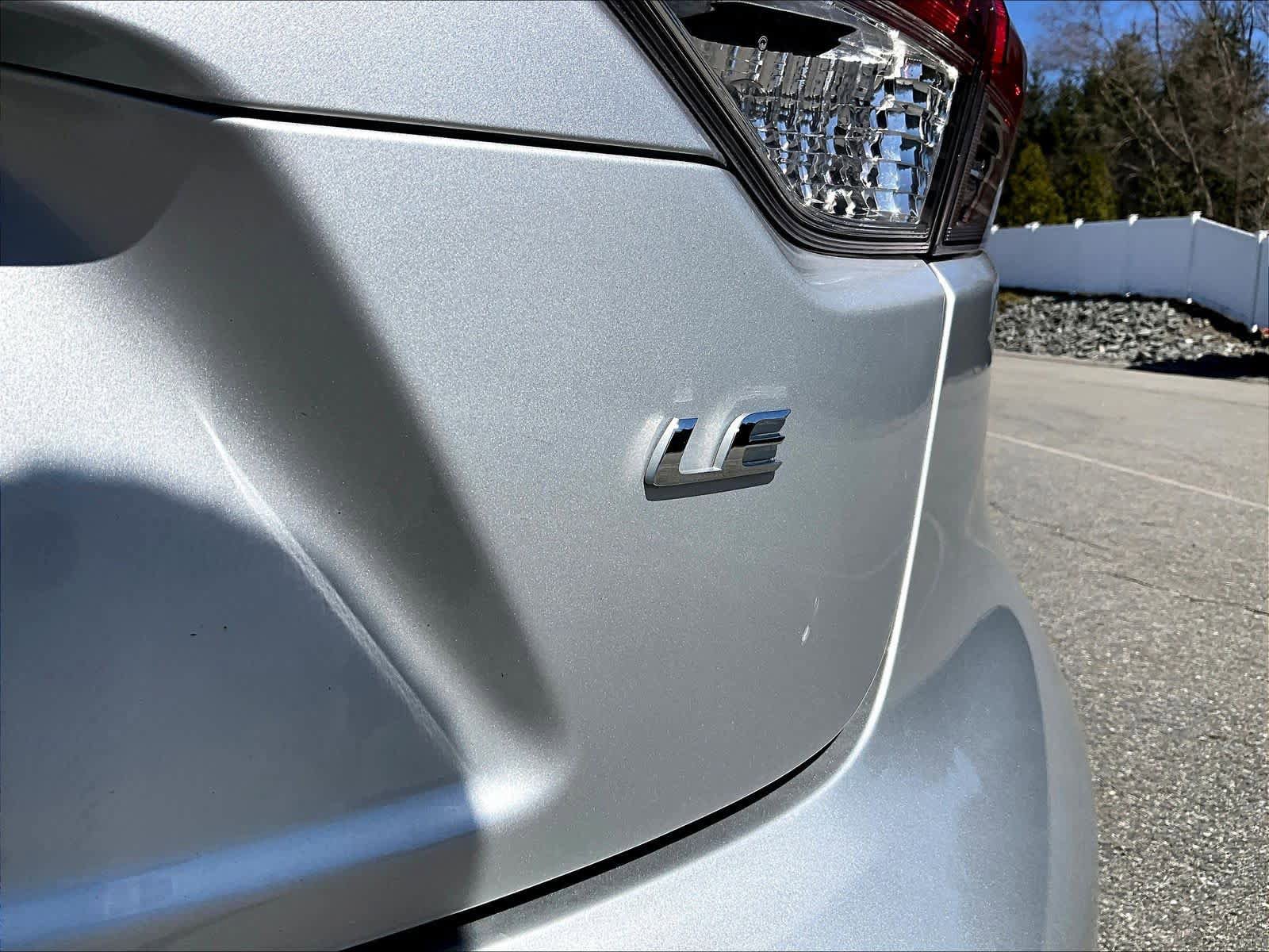 Used 2025 Toyota Corolla LE image 29