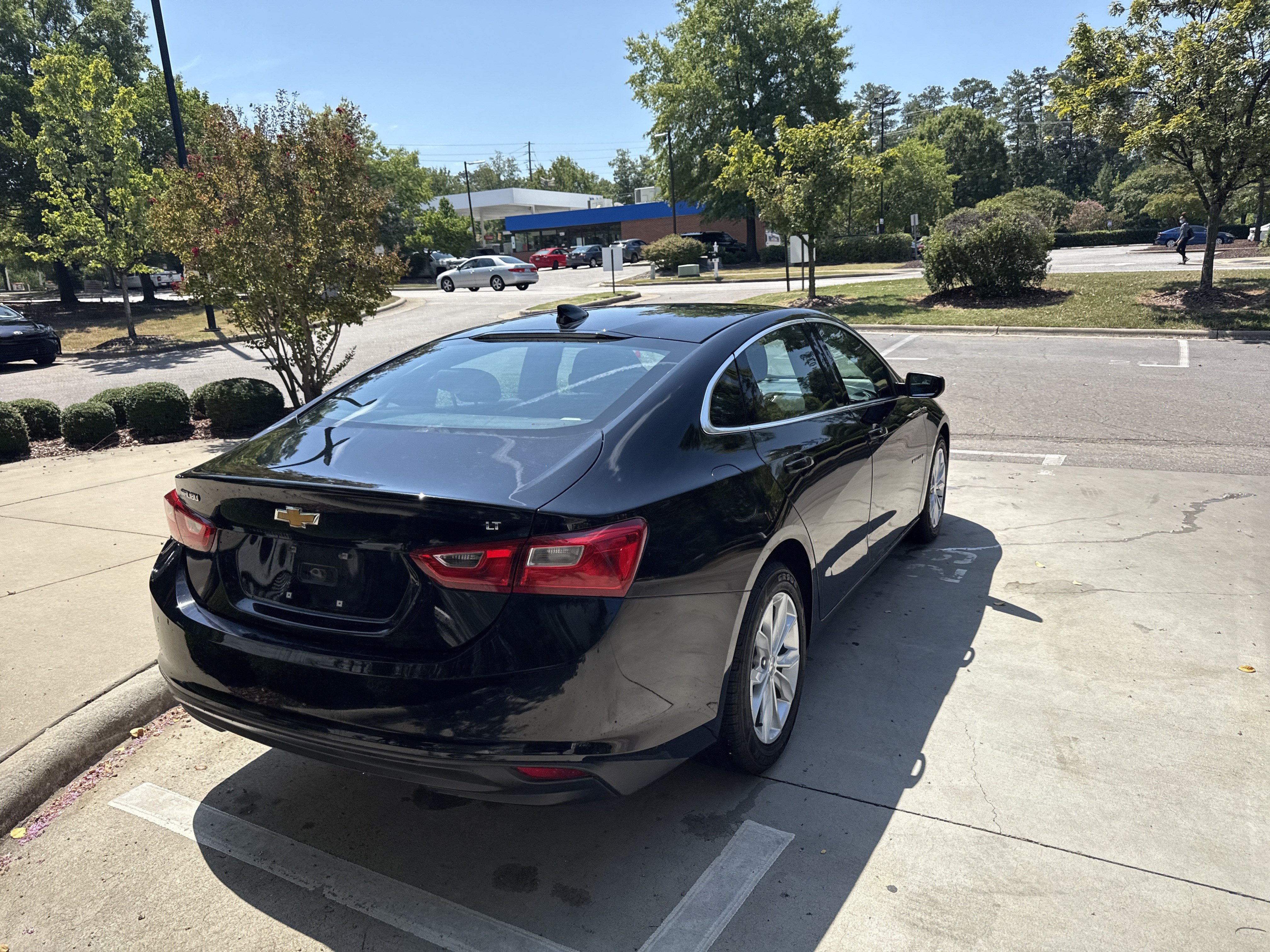 Used 2025 Chevrolet Malibu LT FWD image 7