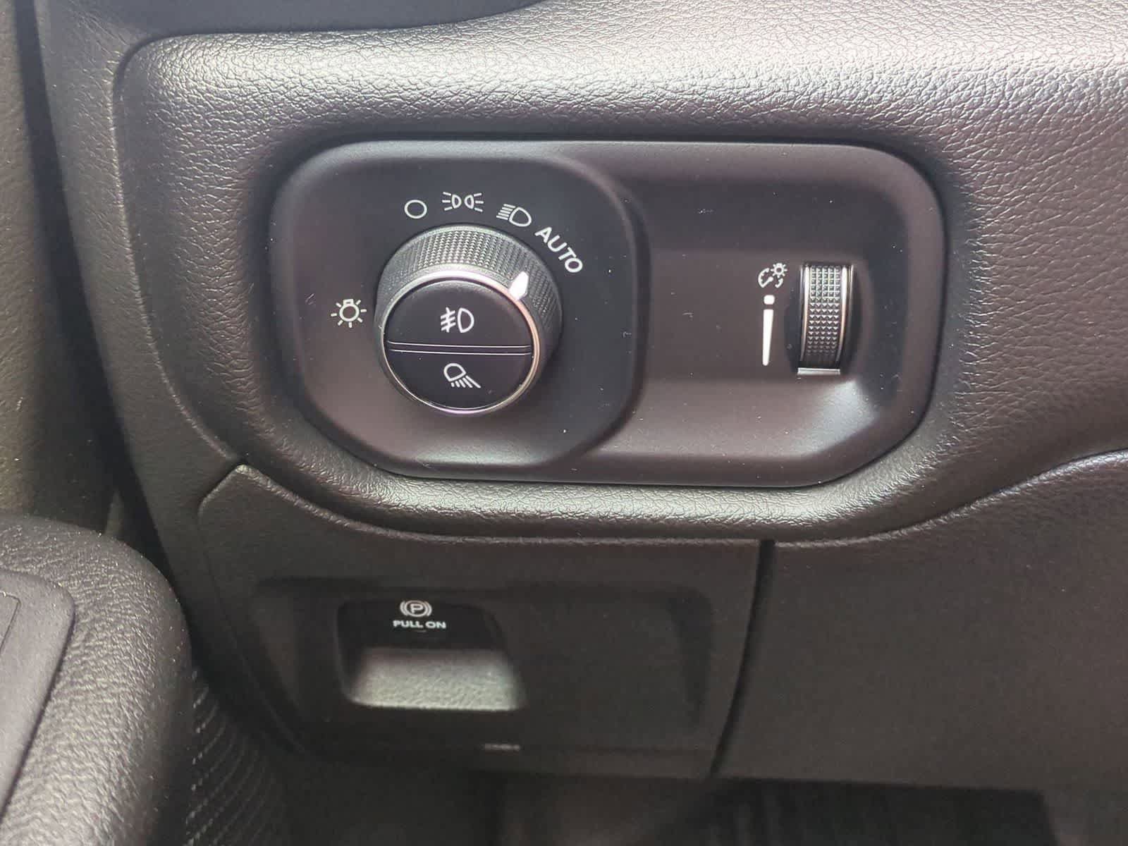 Used 2023 RAM 1500 Big Horn AWD/4WD image 17