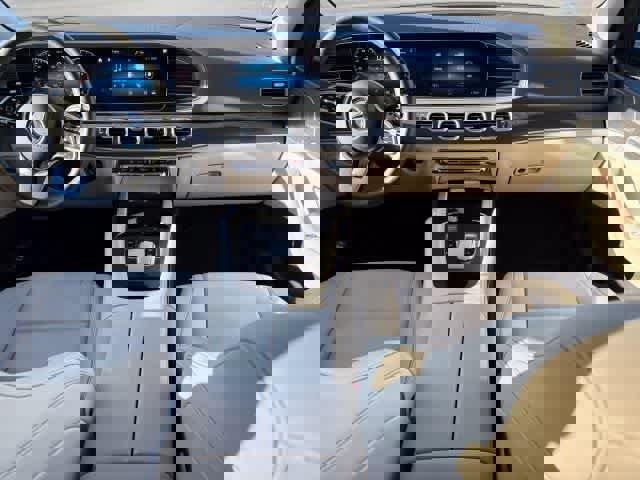 Used 2020 Mercedes-Benz GLE 350 4MATIC w/ Premium Package image 21