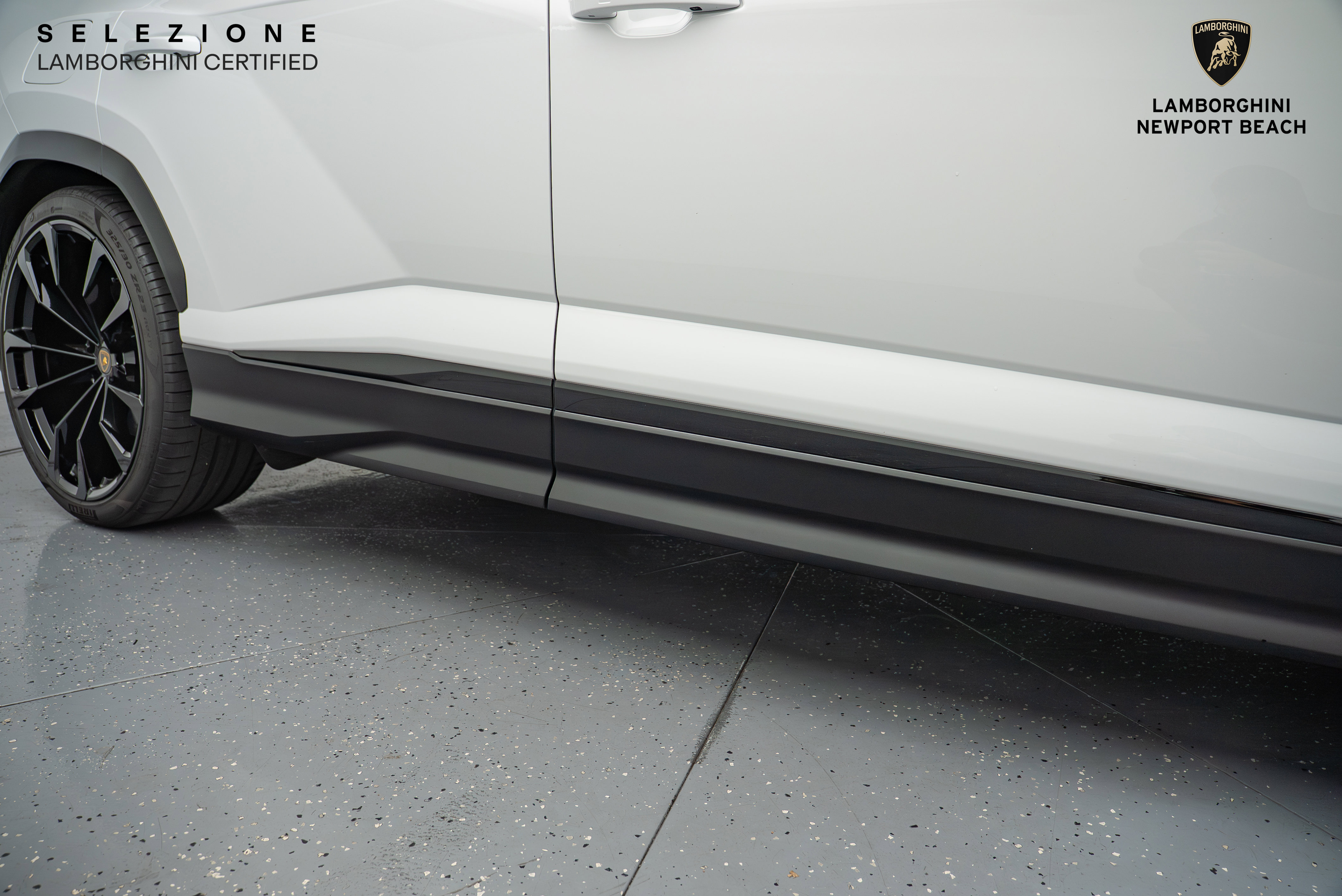 Used 2022 Lamborghini Urus image 6