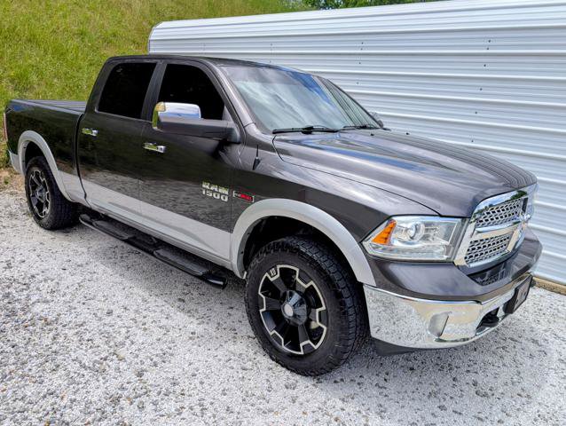 Used 2018 RAM 1500 Laramie w/ Convenience Group AWD/4WD image 1