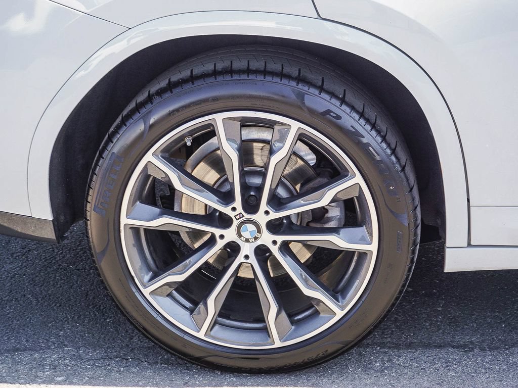 Used 2019 BMW X4 xDrive30i w/ M Sport Package 2 AWD/4WD image 8