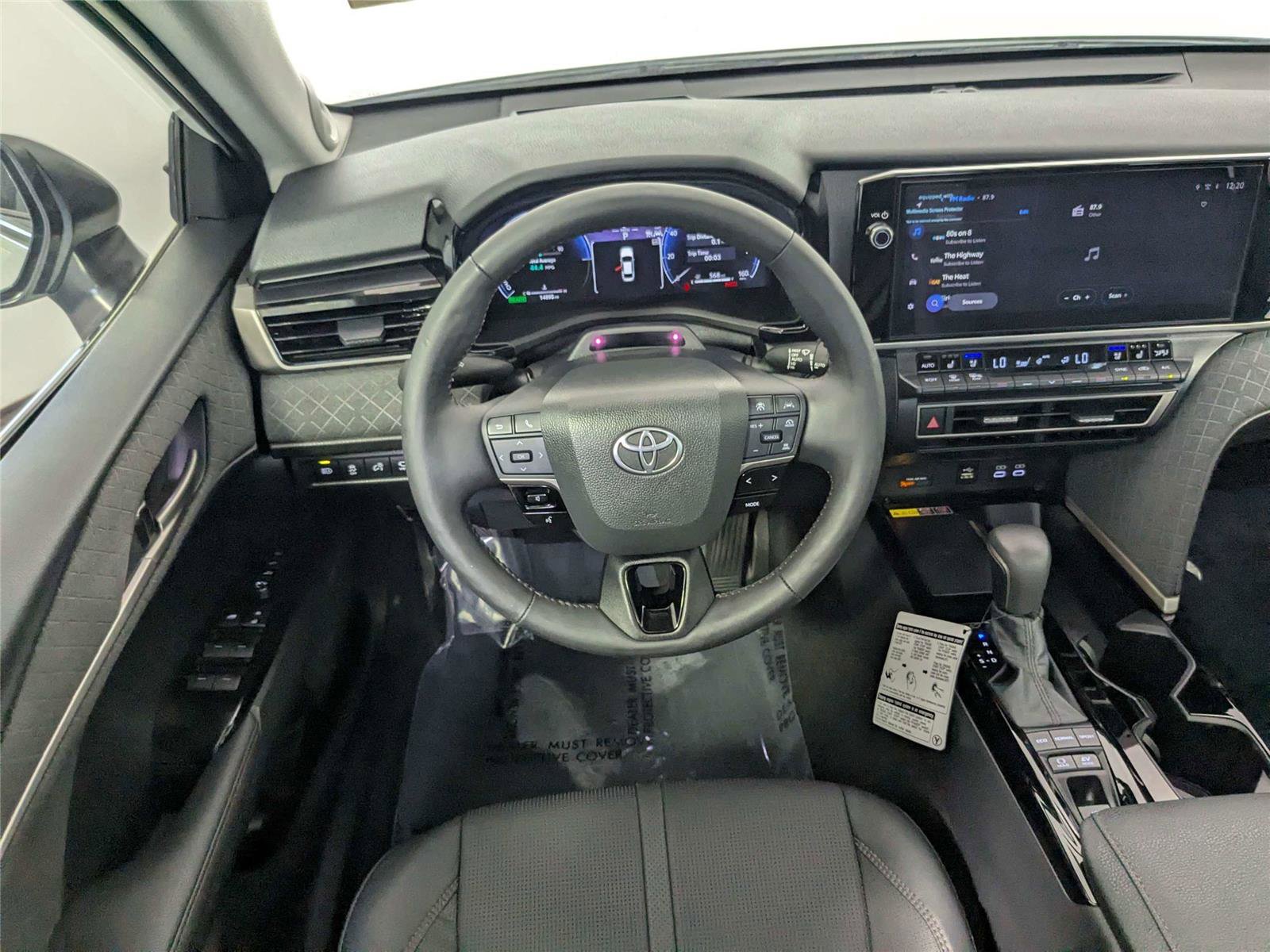 Certified 2025 Toyota Camry XLE w/ Premium Plus Package image 37