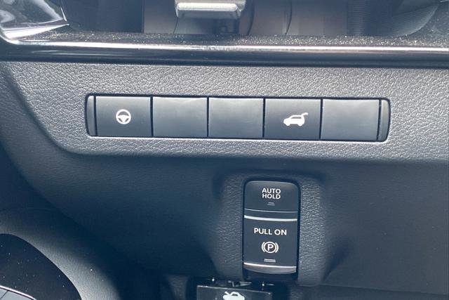 Used 2025 Nissan Murano SV AWD/4WD image 32