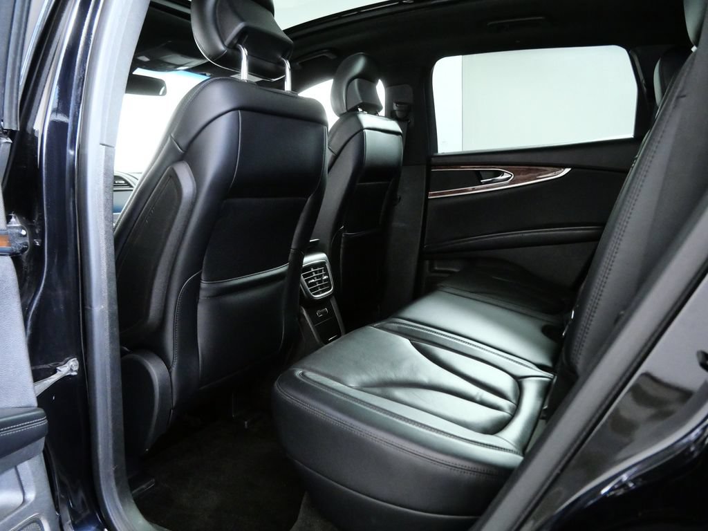 Used 2018 Lincoln MKX Reserve w/ Lincoln MKX Climate Package AWD/4WD image 13