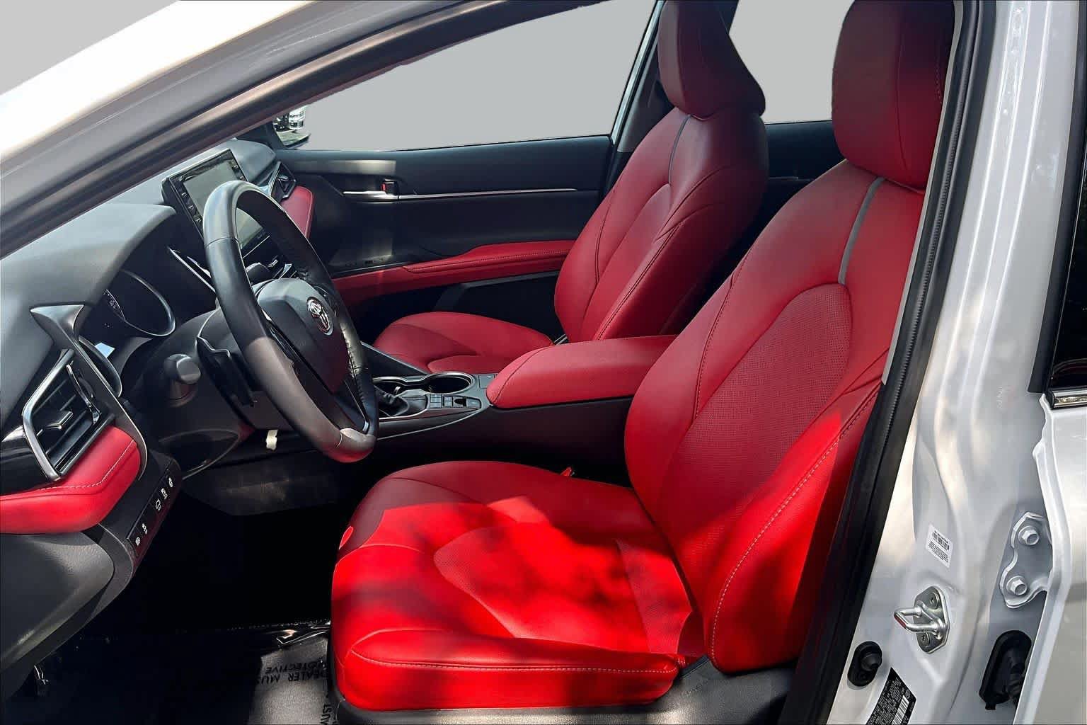 Used 2024 Toyota Camry XSE w/ Cold Weather Package FWD image 9