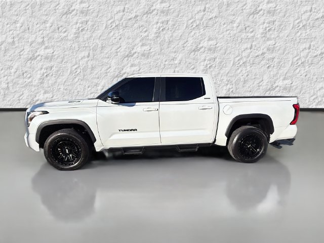 Used 2025 Toyota Tundra Limited AWD/4WD image 6