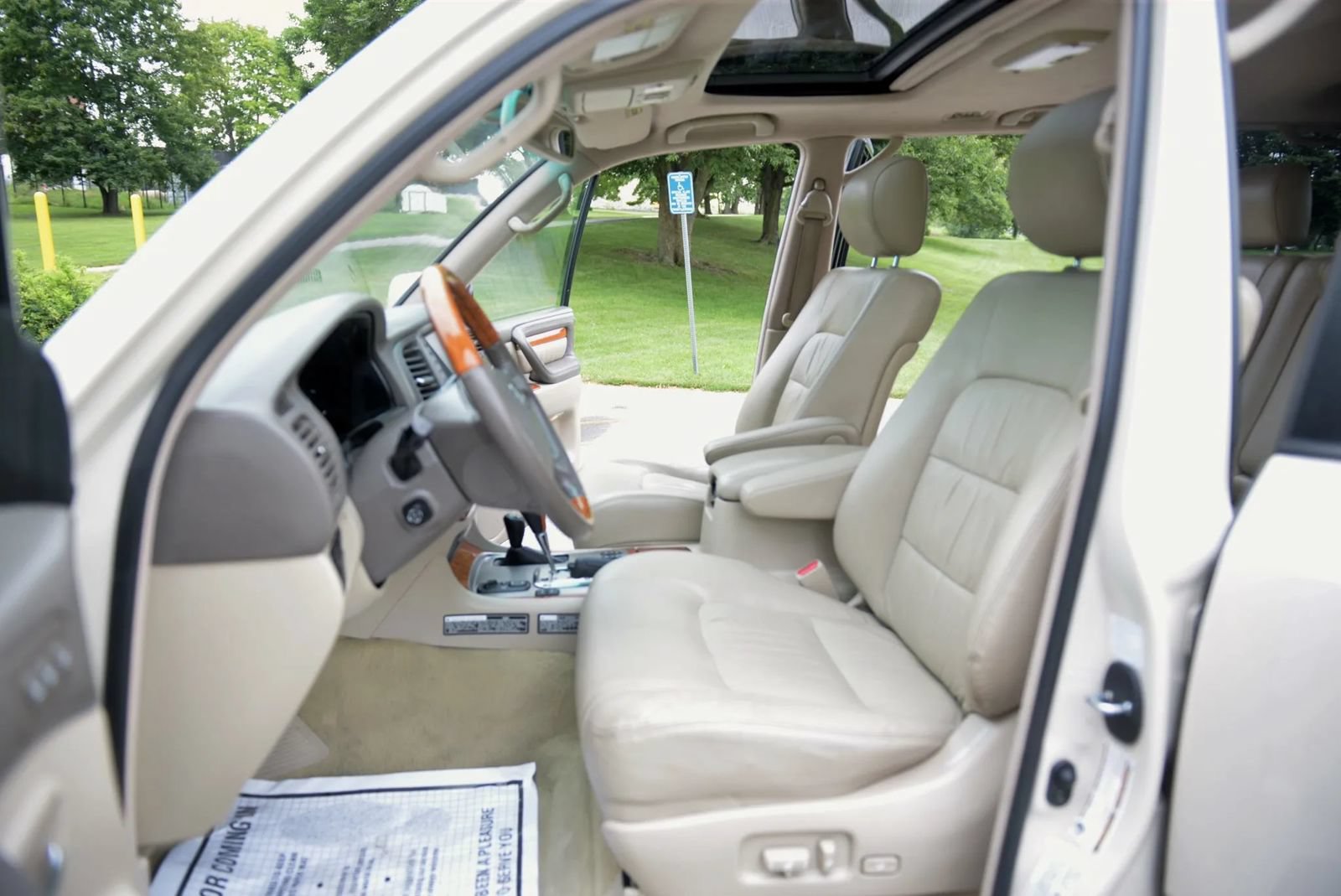 Used 2005 Lexus LX 470 4WD image 73