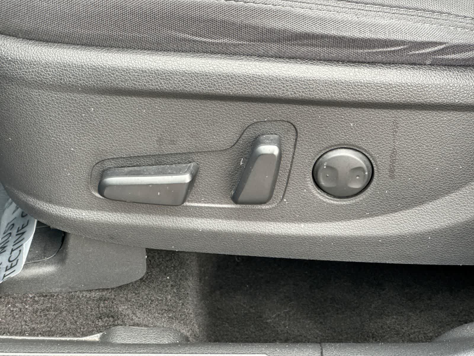 Used 2023 Hyundai Santa Fe SEL FWD image 24