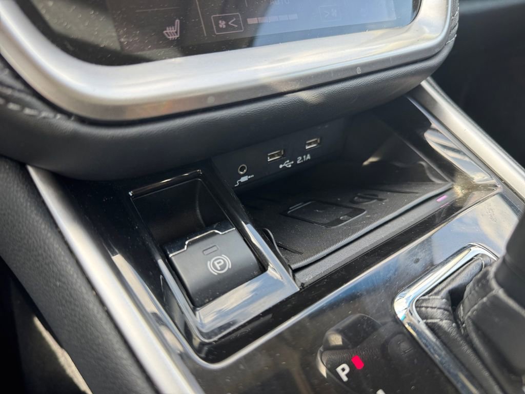 Used 2020 Subaru Outback Limited image 36
