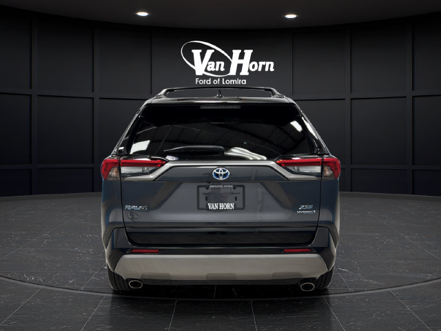 Used 2023 Toyota RAV4 XSE AWD/4WD image 6