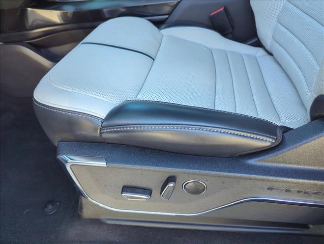 Used 2022 Ford F150 Lightning Platinum AWD/4WD image 13