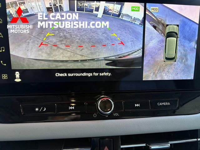 Used 2025 Mitsubishi Outlander AWD image 21