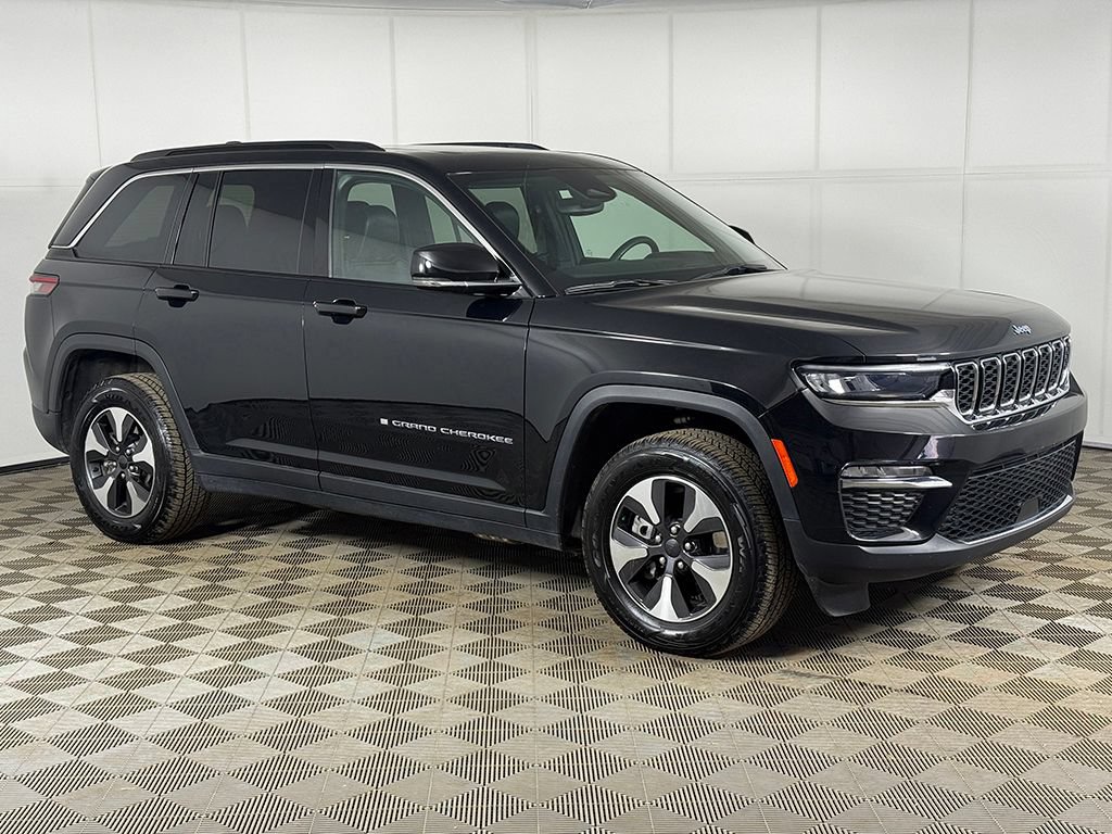 Used 2024 Jeep Grand Cherokee Limited 4xe AWD/4WD image 48