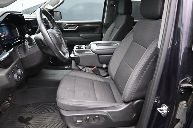 Used 2023 Chevrolet Silverado 1500 RST w/ Z71 Off-Road Package AWD/4WD image 14